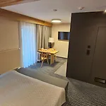 Апартаменти Rezidence Alpina - 15 *